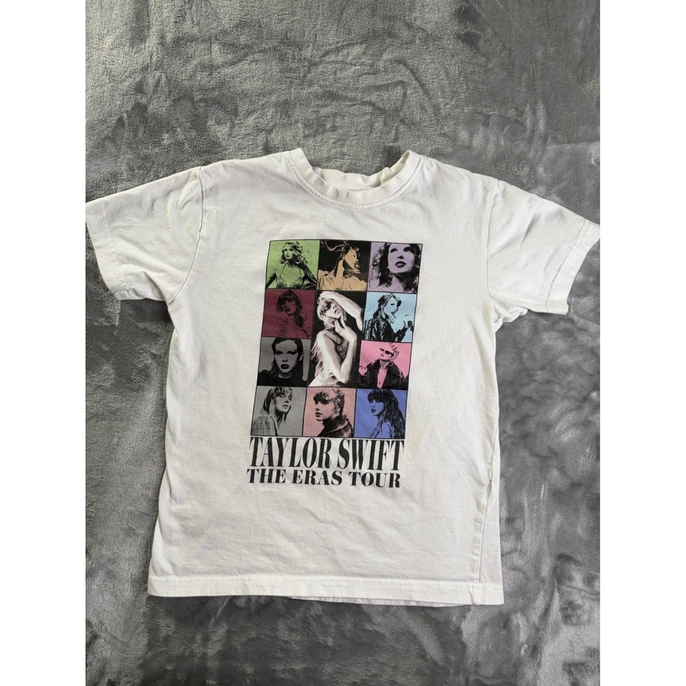 Taylor Swift The Eras Tour 2023-2024 T-Shirt M White